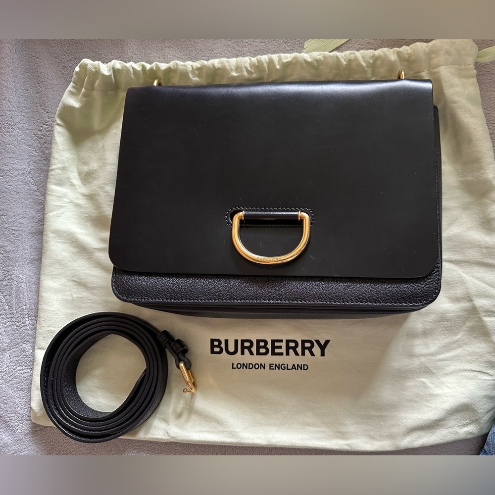 Burberry D-ring bag